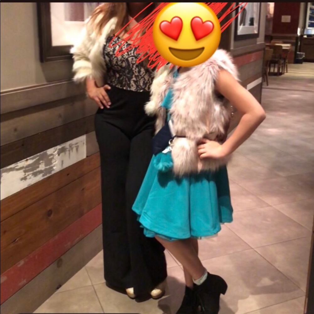 Girls faux fur vest rose color size 10-12